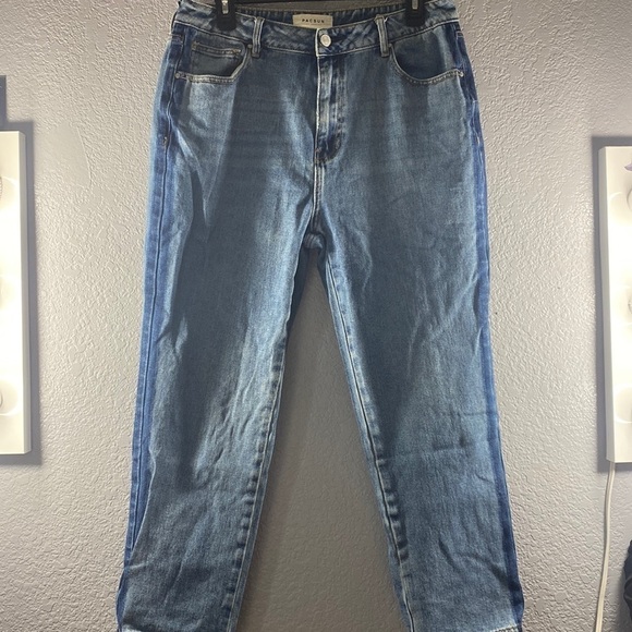 Pacsun Two Tone High Waist Mom Jeans - Picture 1 of 9